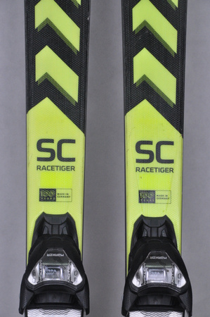 NARTY UŻYWANE VOLKL RACETIGER SC 23/24 + VMotion 12 172 cm NRC351