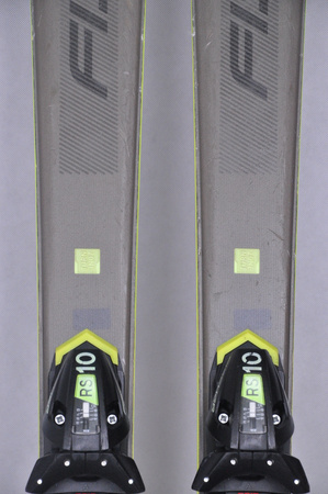 NARTY UŻYWANE FISCHER RC ONE 74 22/23 + RS10 167 cm NRC1023