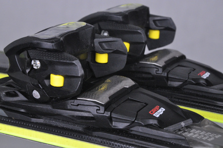 NARTY UŻYWANE VOLKL RACETIGER SC 24/25 + VMotion 12 165 cm NRC831