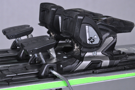 NARTY UŻYWANE ATOMIC REDSTER X7 + Atomic MI12 GW 22/23 162 cm NRC608