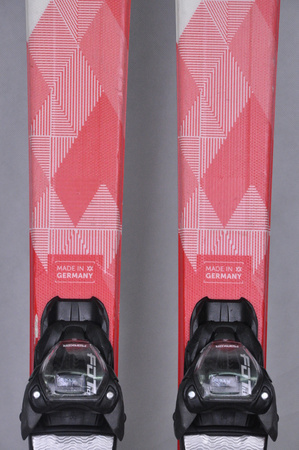 NARTY UŻYWANE VOLKL DEACON 7.2 + FTD 10 21/22 158 cm NRC1136