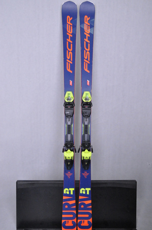 NARTY UŻYWANE FISCHER CURV GTX + RX 13 22/23 175 cm NRC1029