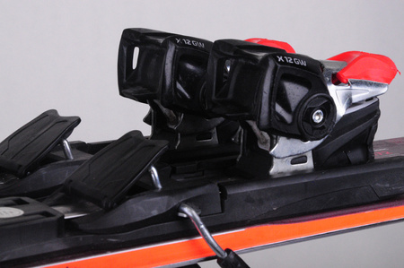 NARTY UŻYWANE ATOMIC REDSTER G9 + X12GW 23/24 172 cm NRB157