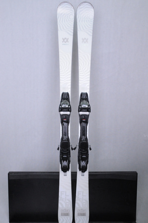 NARTY UŻYWANE VOLKL FLAIR SC 23/24 + Marker VMOTION 11 153 cm NRC291