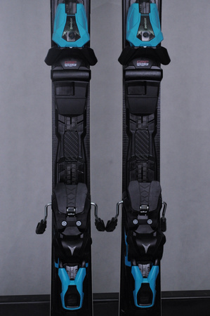 NARTY UŻYWANE ATOMIC REDSTER X7 + Atomic MI12 GW 24/25 155 cm NRC272