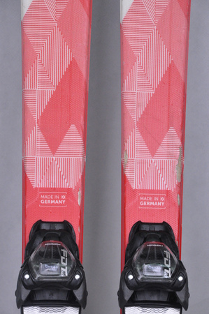 NARTY UŻYWANE VOLKL DEACON 7.2 + FTD 10 21/22 165 cm NRC1106