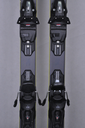 NARTY UŻYWANE FISCHER RC4 PWR 23/24 + RS10 165 cm NRC793
