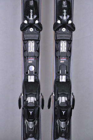 NARTY UŻYWANE REDSTER Q9 + X12 22/23 160 cm NRC582