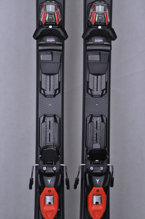 NARTY UŻYWANE ATOMIC REDSTER SC + M10 23/24 175 cm NRC499