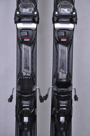 NARTY UŻYWANE VOLKL RACETIGER SRC + Motion 10 24/25 158 cm NRC203