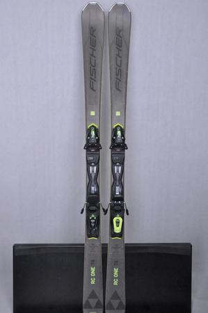 NARTY UŻYWANE FISCHER RC ONE 74 22/23 + RS10 160 cm NRC1022