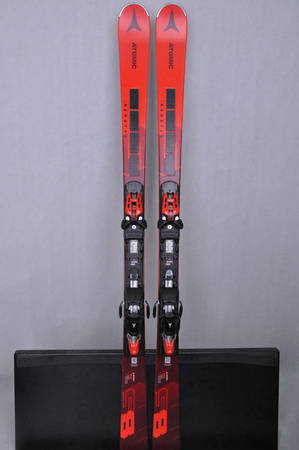 NARTY UŻYWANE ATOMIC REDSTER S8 + X12 GW 23/24 156 cm NRC142