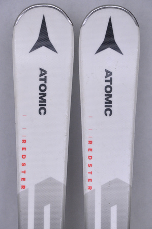 NARTY UŻYWANE ATOMIC REDSTER SC + M10 23/24 140 cm NRC460