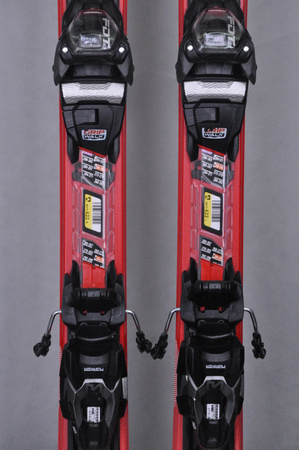 NARTY UŻYWANE VOLKL DEACON 7.2 + FTD 10 21/22 158 cm NRC1125
