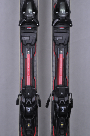 NARTY UŻYWANE HEAD SUPERSHAPE ERALLY + PRD12 24/25 177 cm NRC523