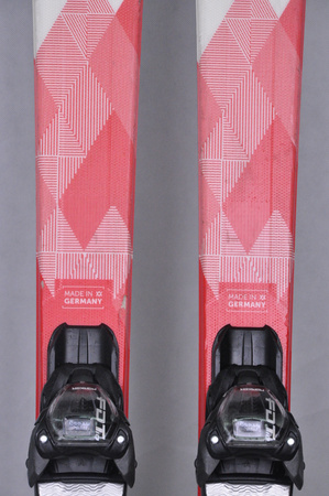 NARTY UŻYWANE VOLKL DEACON 7.2 + FTD 10 21/22 158 cm NRC1117