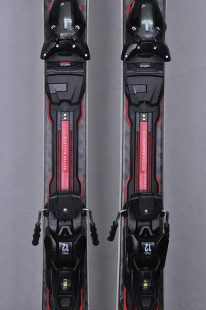 NARTY UŻYWANE HEAD SUPERSHAPE ERALLY + PRD12 24/25 170 cm NRC519
