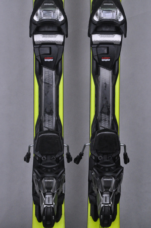 NARTY UŻYWANE VOLKL RACETIGER SC 23/24 + VMotion 12 158 cm NRC822