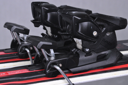 NARTY UŻYWANE HEAD SUPERSHAPE ERALLY + PRD12 24/25 170 cm NRC520