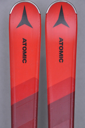 NARTY UŻYWANE ATOMIC REDSTER RX + M10 23/24 149 cm NRC1064