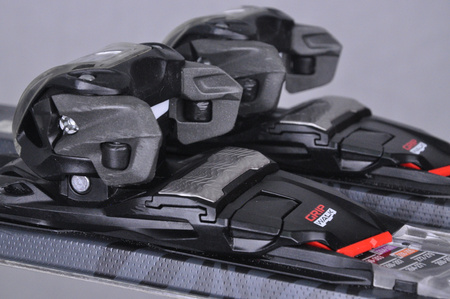 NARTY UŻYWANE VOLKL FLAIR 7.2 21/22 + FDT 10 151 cm NRC1163