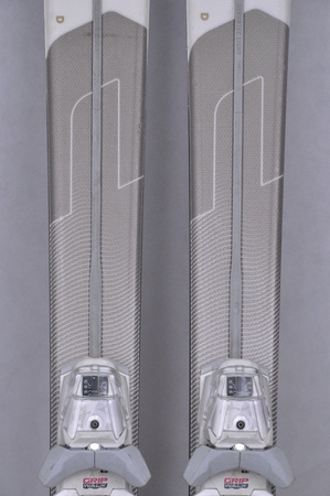 NARTY UŻYWANE ATOMIC CLOUD PRO + M10 22/23 157 cm NRC707