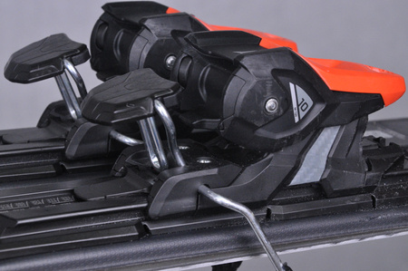 NARTY UŻYWANE ATOMIC REDSTER RX + M10 23/24 170 cm NRC1039