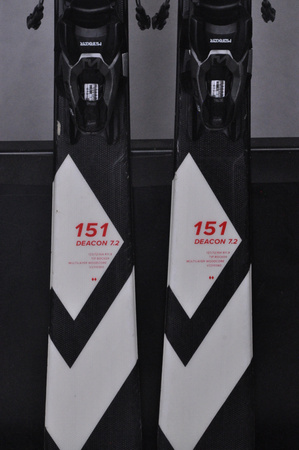 NARTY UŻYWANE VOLKL DEACON 7.2 + FTD 10 23/24 151 cm NRC1195