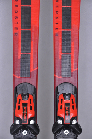 NARTY UŻYWANE ATOMIC REDSTER S8 + X12 GW 23/24 170 cm NRC144