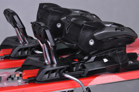 NARTY UŻYWANE VOLKL DEACON 7.2 + FTD 10 21/22 158 cm NRC1115