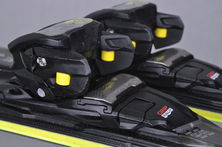 NARTY UŻYWANE VOLKL RACETIGER SC 24/25 + VMotion 12 153 cm NRC838