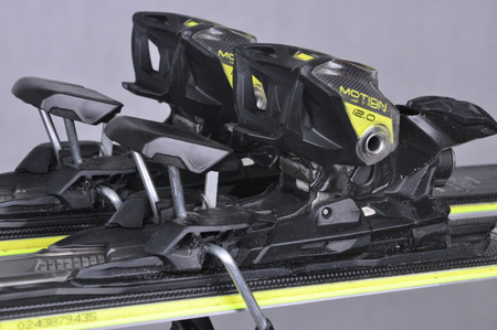 NARTY UŻYWANE VOLKL RACETIGER SC 24/25 + VMotion 12 172 cm NRC835