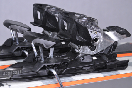 NARTY UŻYWANE VOLKL DEACON 75 + Motion 12 23/24 175 cm NRC136