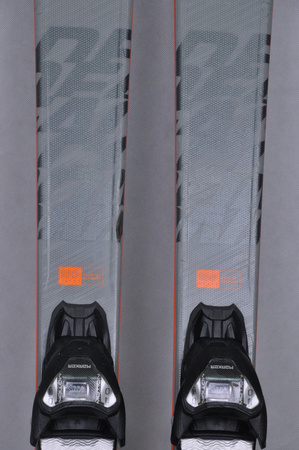 NARTY UŻYWANE VOLKL DEACON 75 + Motion 12 23/24 161 cm NRC126