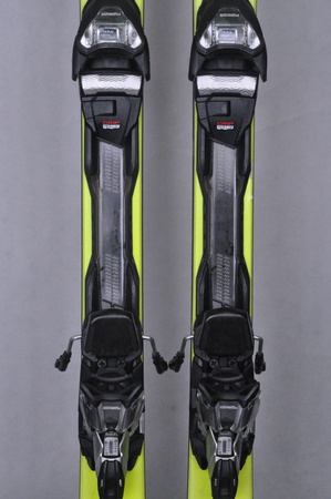 NARTY UŻYWANE VOLKL RACETIGER SC 23/24 + VMotion 12 172 cm NRC799