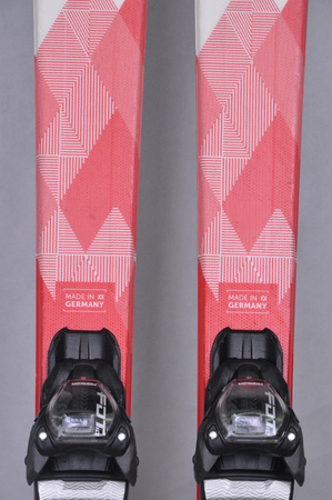 NARTY UŻYWANE VOLKL DEACON 7.2 + FTD 10 21/22 158 cm NRC1138