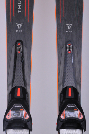 NARTY UŻYWANE BLIZZARD THUNDERBIRD R15 + TPX 12 23/24 155 cm NRB324