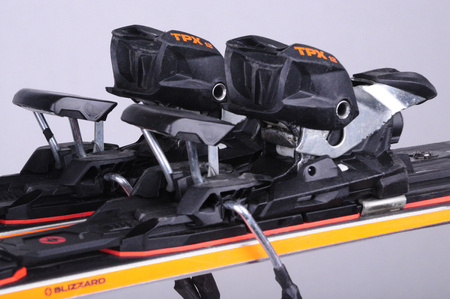 NARTY UŻYWANE BLIZZARD THUNDERBIRD R15 + TPX 12 23/24 155 cm NRB324