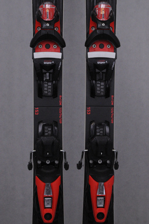 NARTY UŻYWANE ROSSIGNOL ELITE MT CARBON +  LOOK KONECT12 23/24 153 cm NRB687